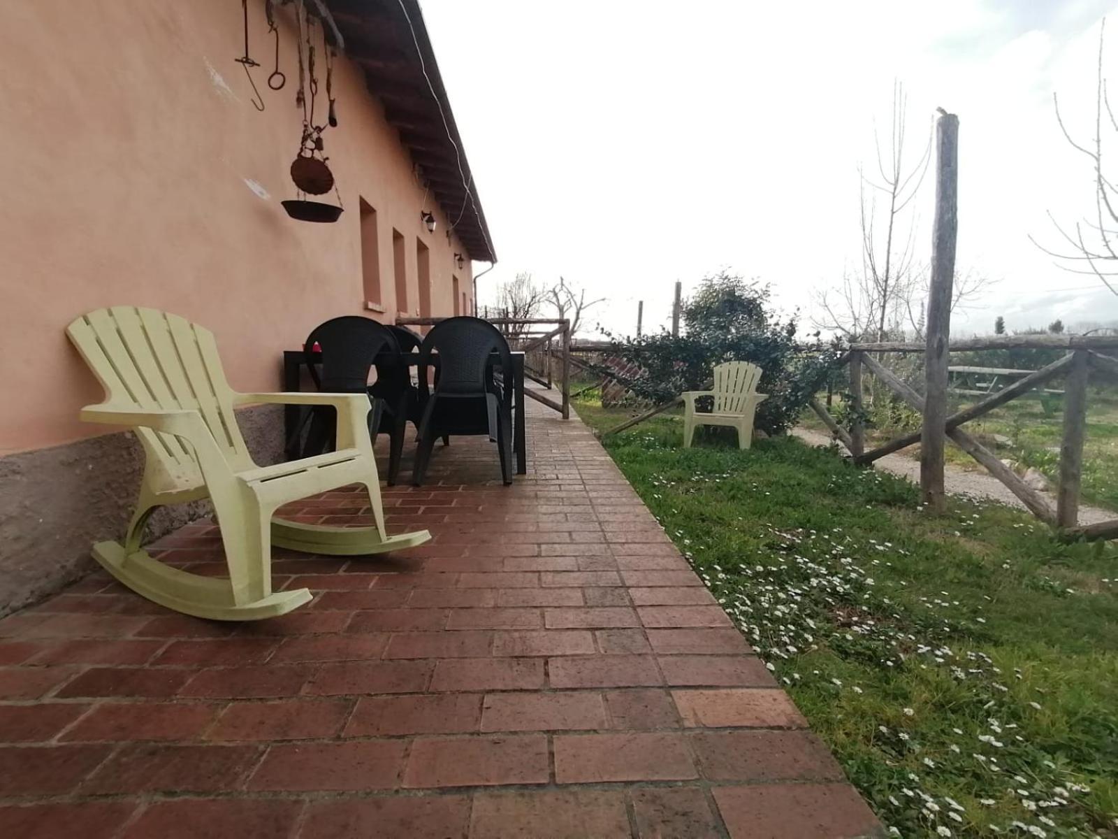 Casale Cavatella Bed & Breakfast Sermoneta Exterior photo
