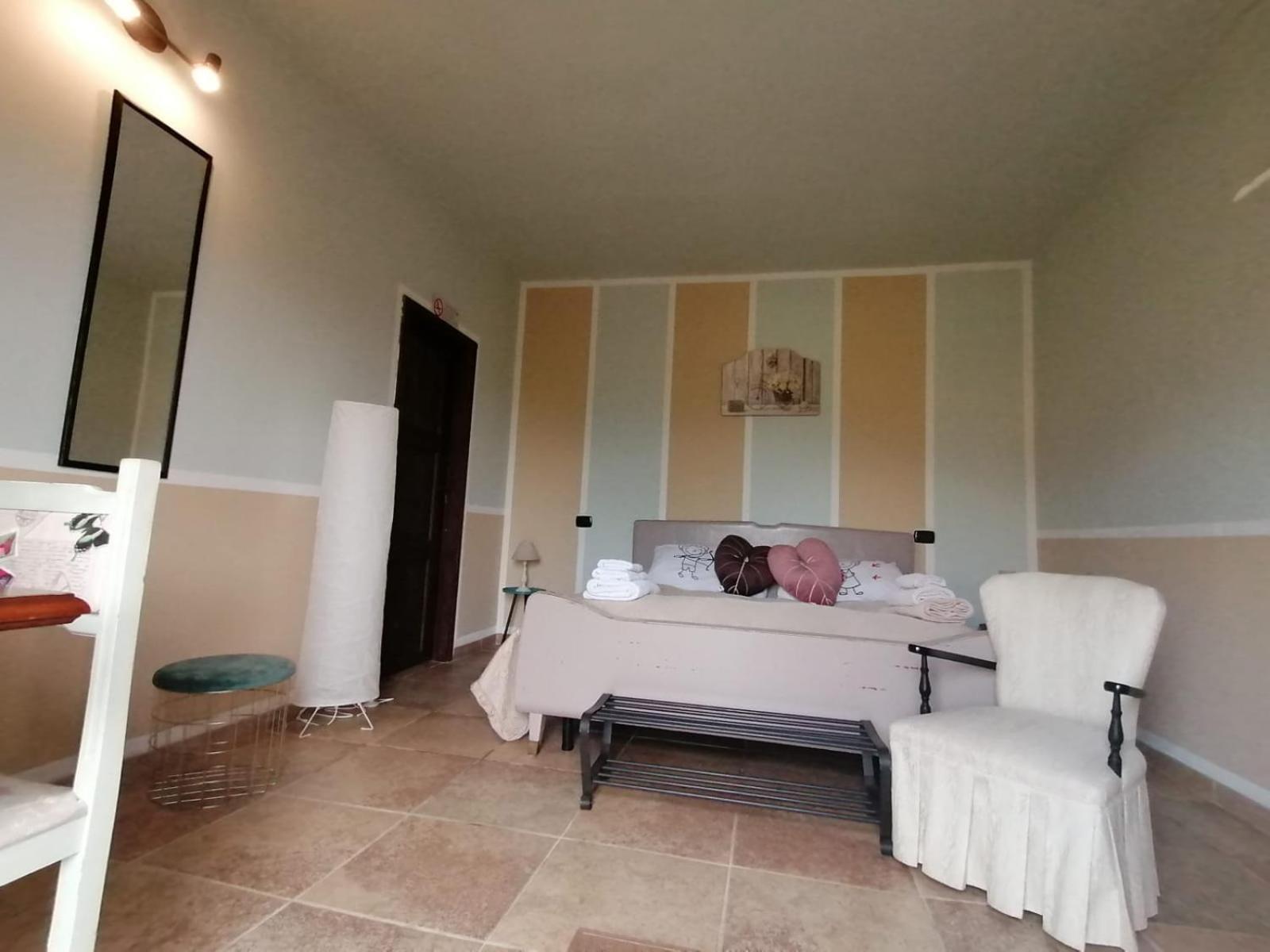 Casale Cavatella Bed & Breakfast Sermoneta Exterior photo